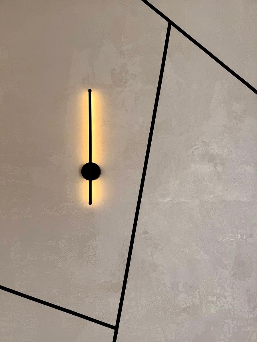 1858774618241287