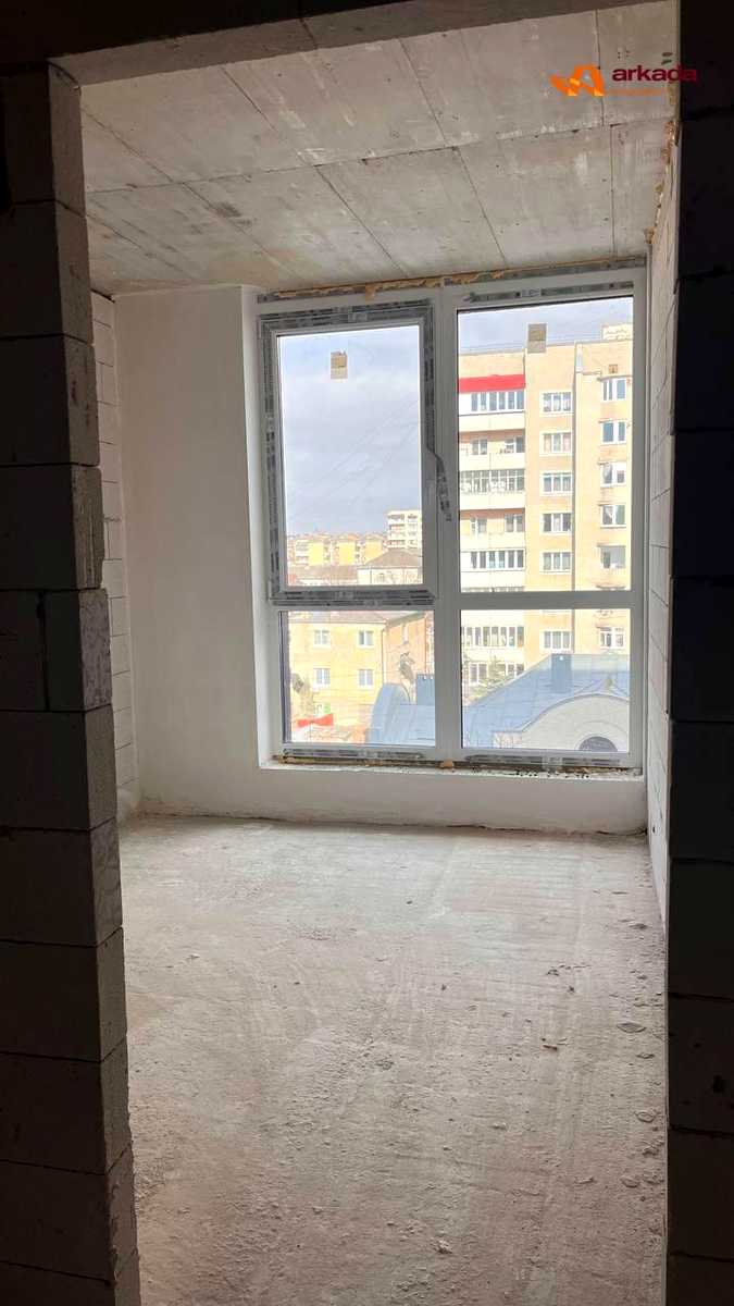 1858816693184021