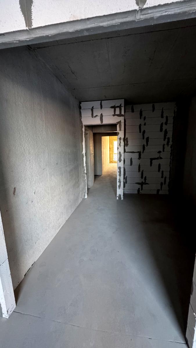 1858829886258817