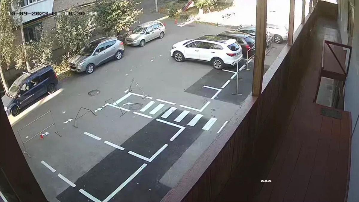1858830611893857