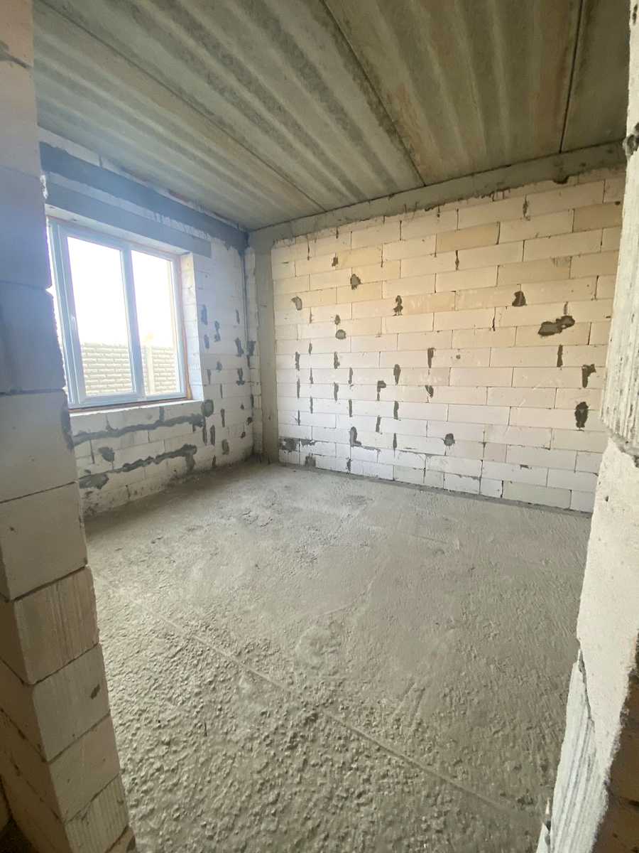 1858841076384929
