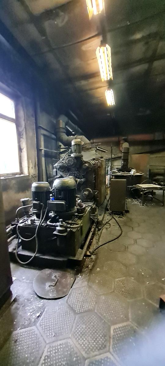 1858899717607850