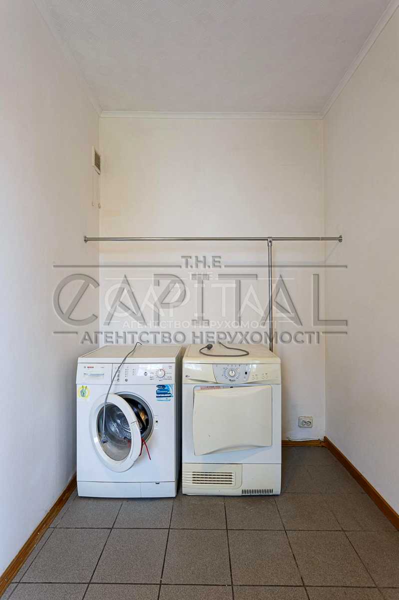 1858905057715326