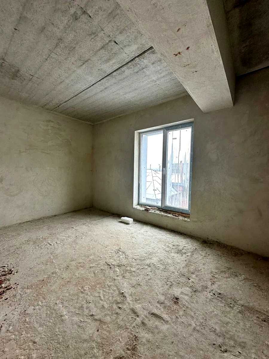 1858905748856553
