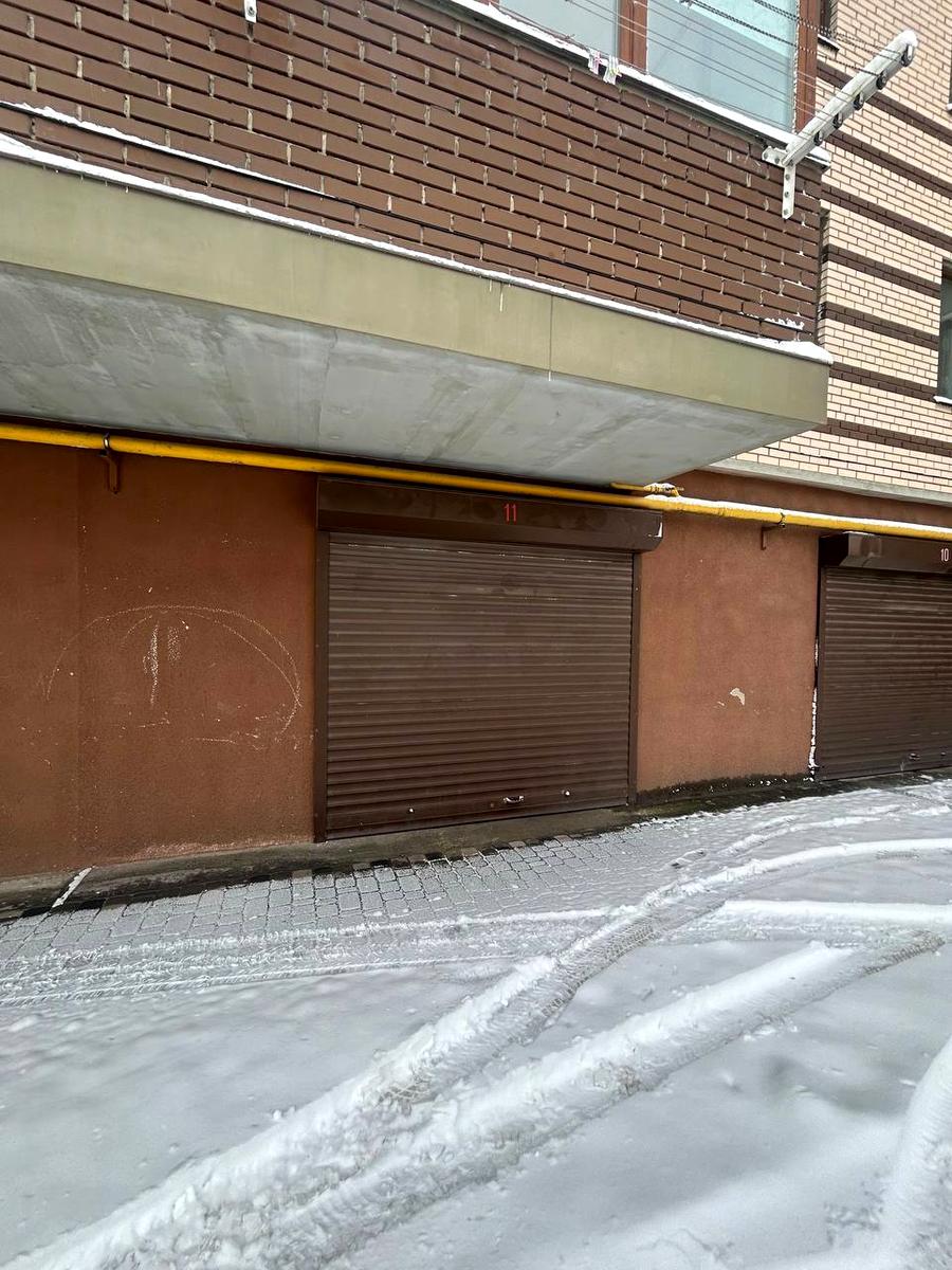 1858906845486908