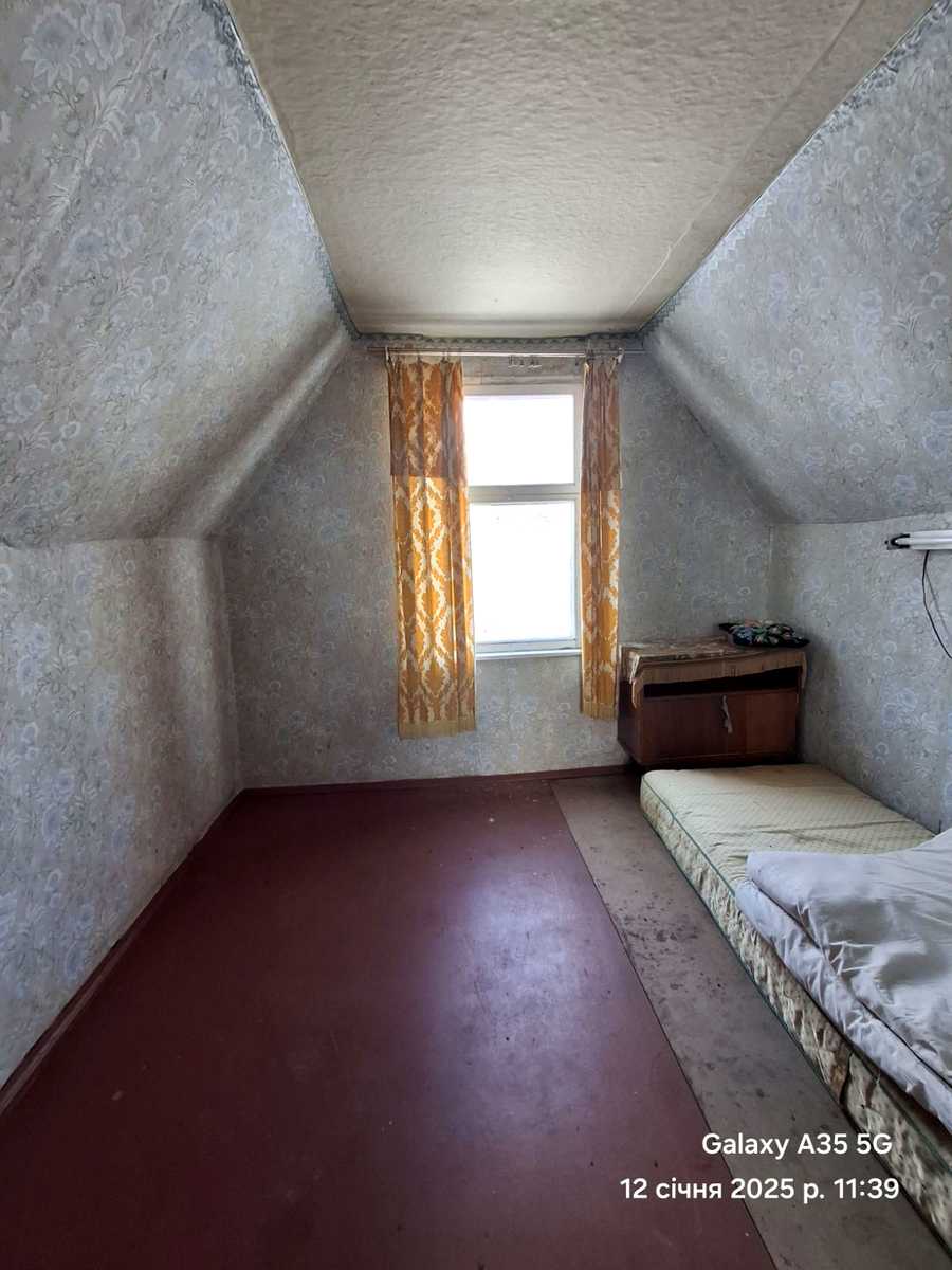 1858907393813138