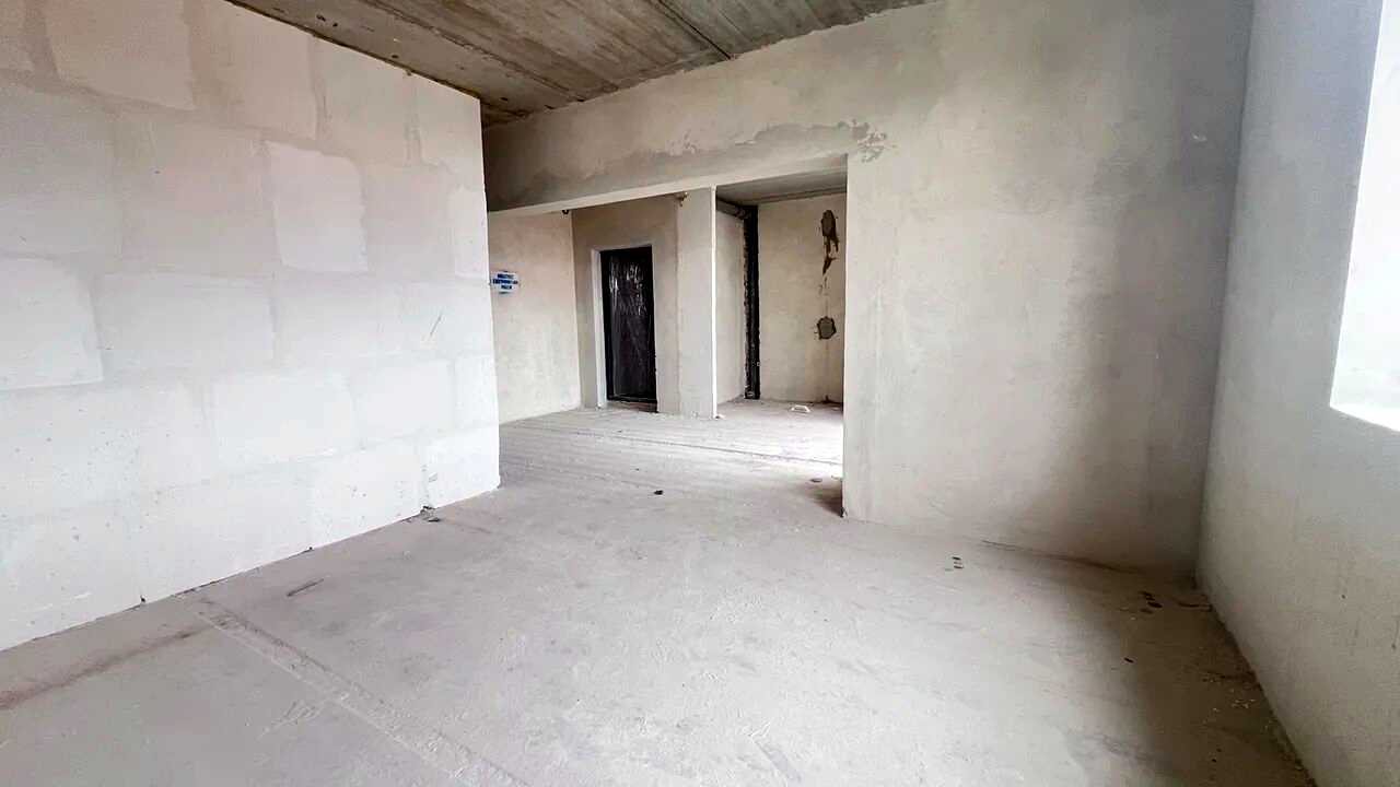 1858912025172837