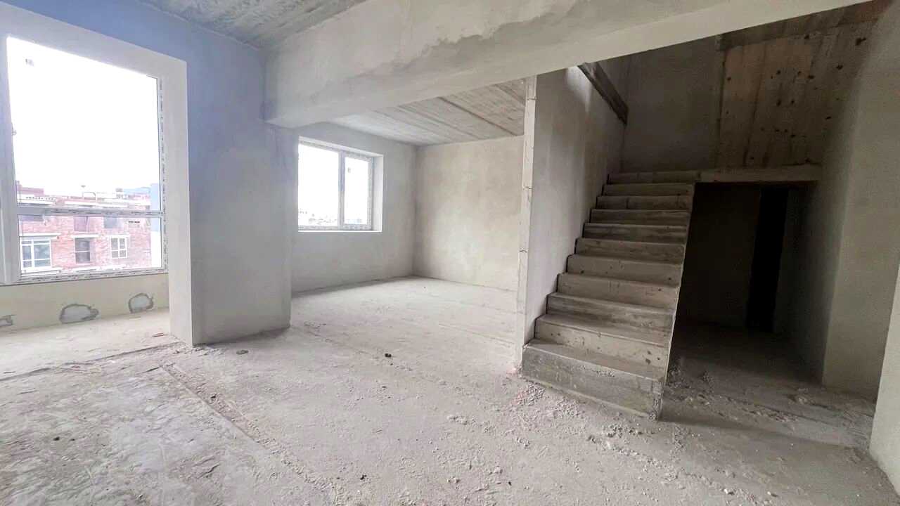 1858912025434374