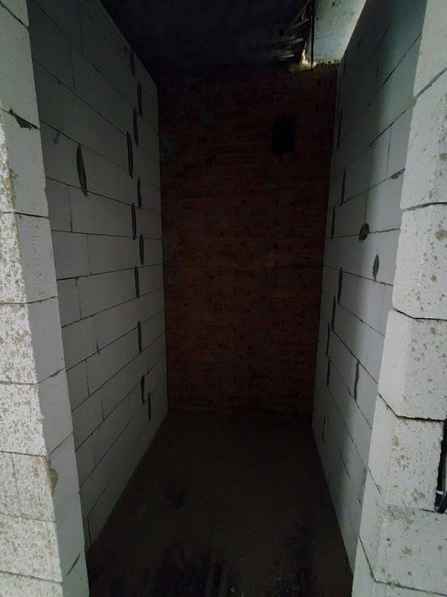 1858918677867567