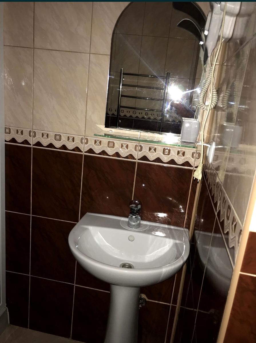 1858945513581649