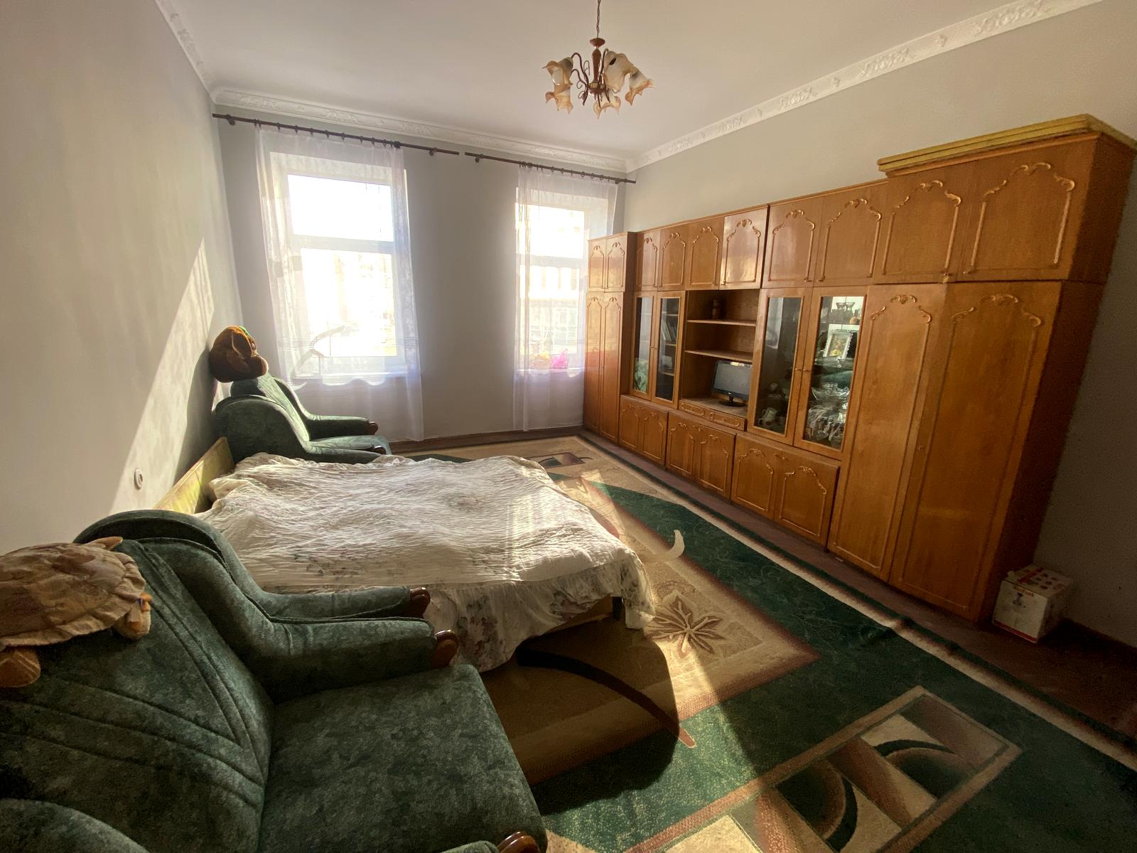 Продаж квартир на Джерельній вул., 32 - зображення 1