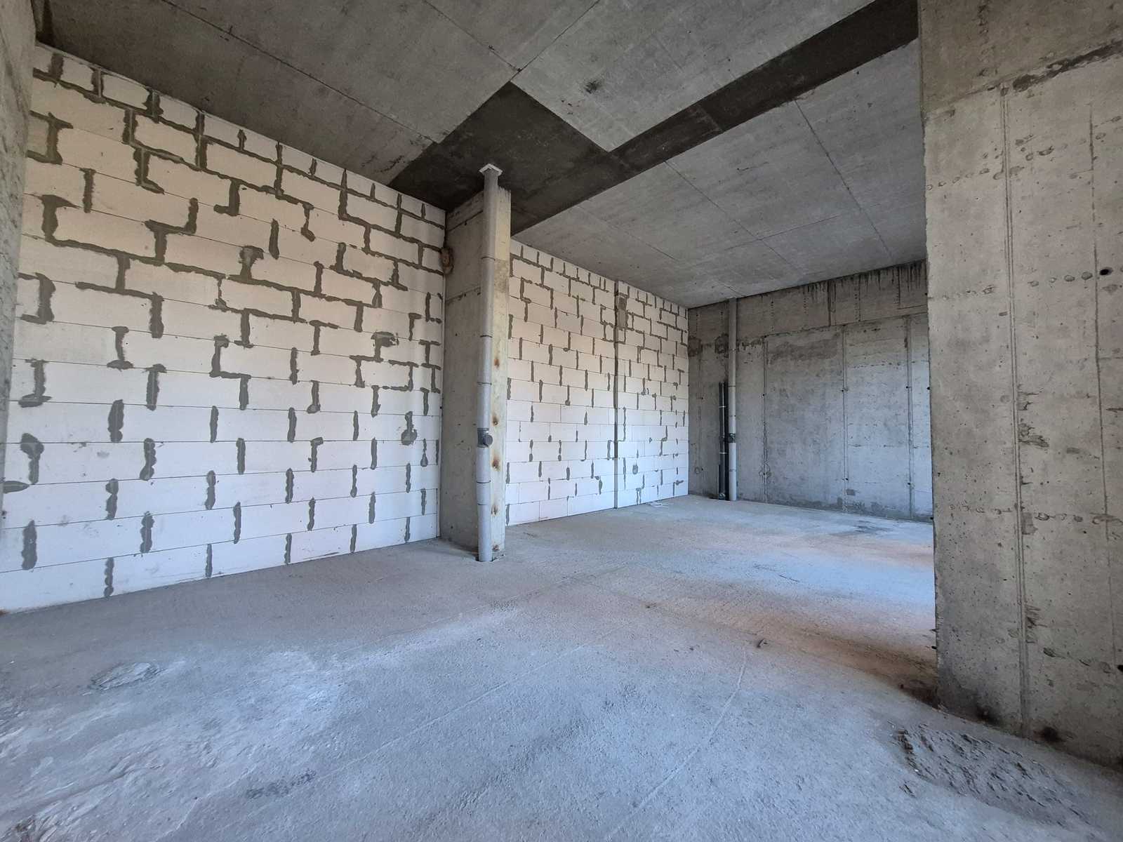 1859000187871158