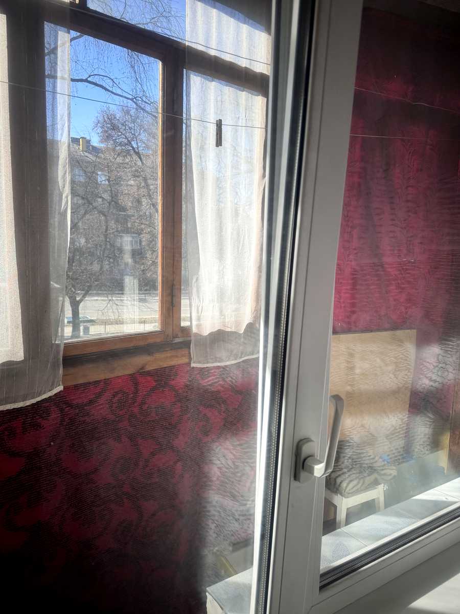 1859076638417037