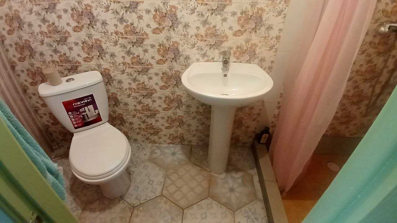 1859086142998243