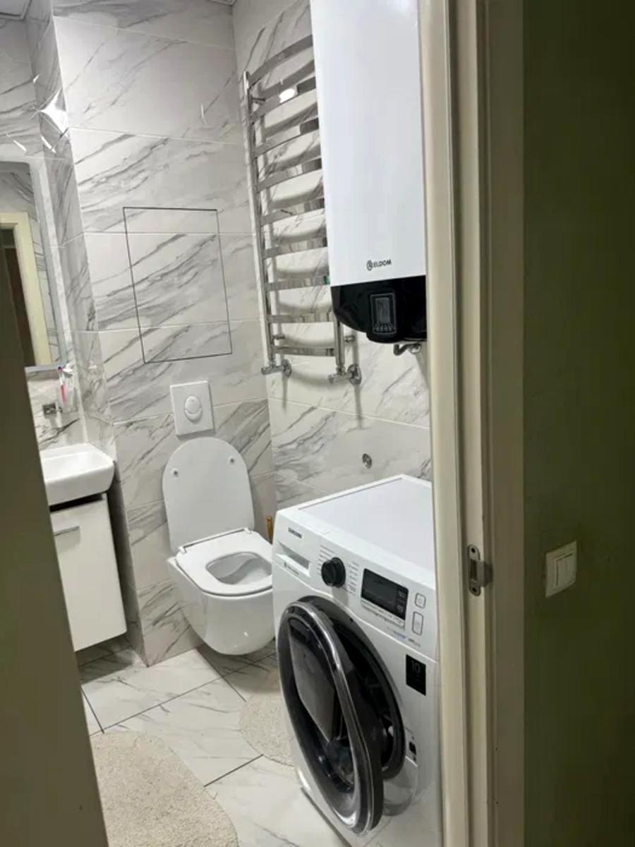 1859261930805171