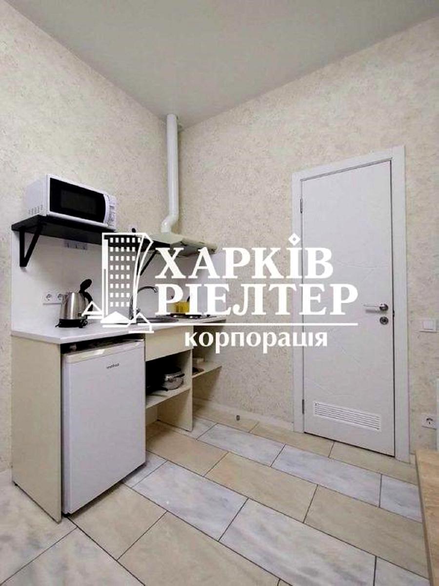 1859278113016754