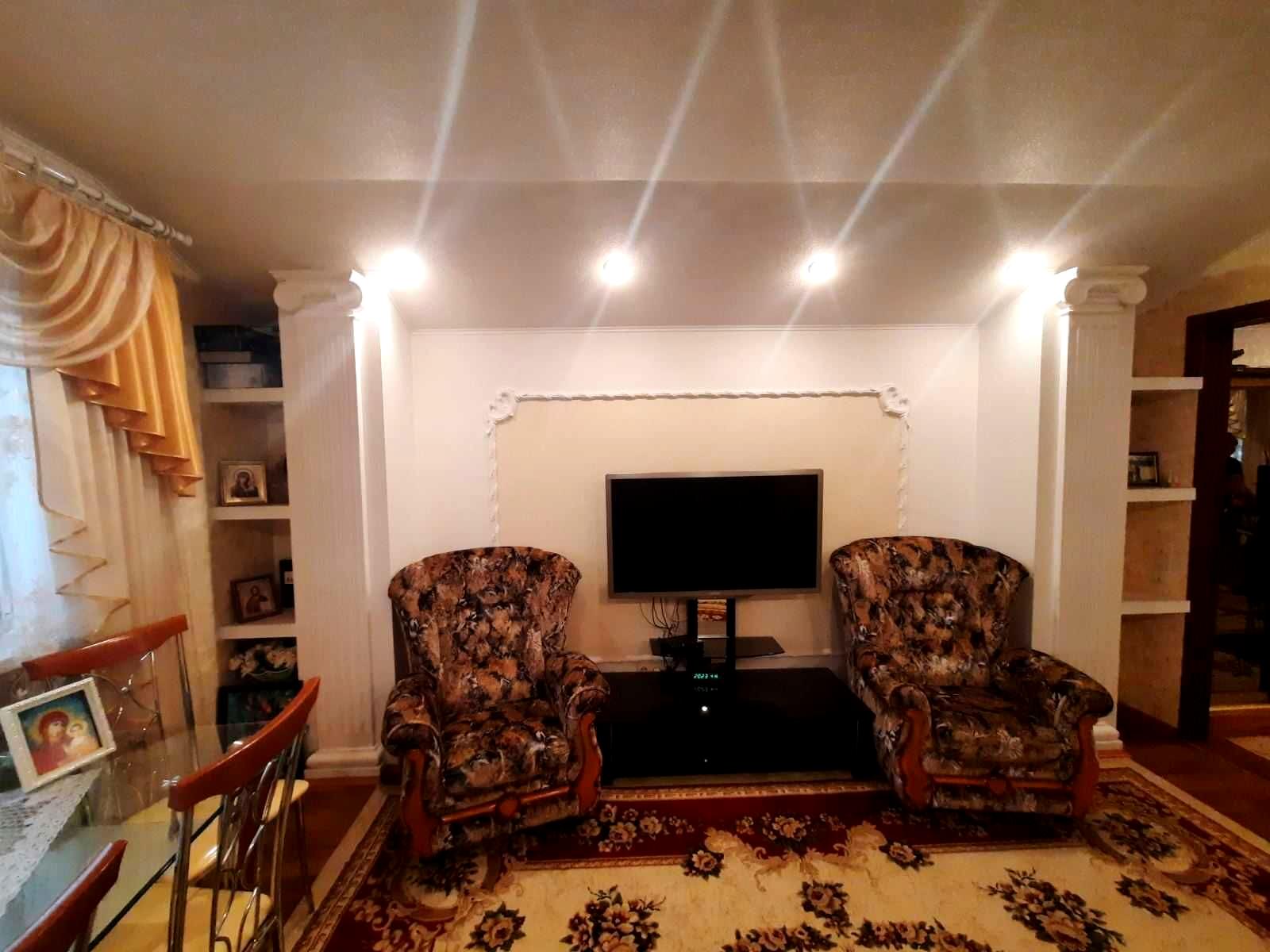1859283670580392