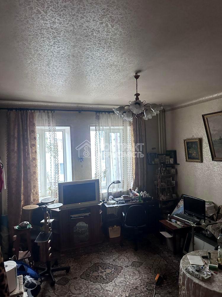 1859357907706639