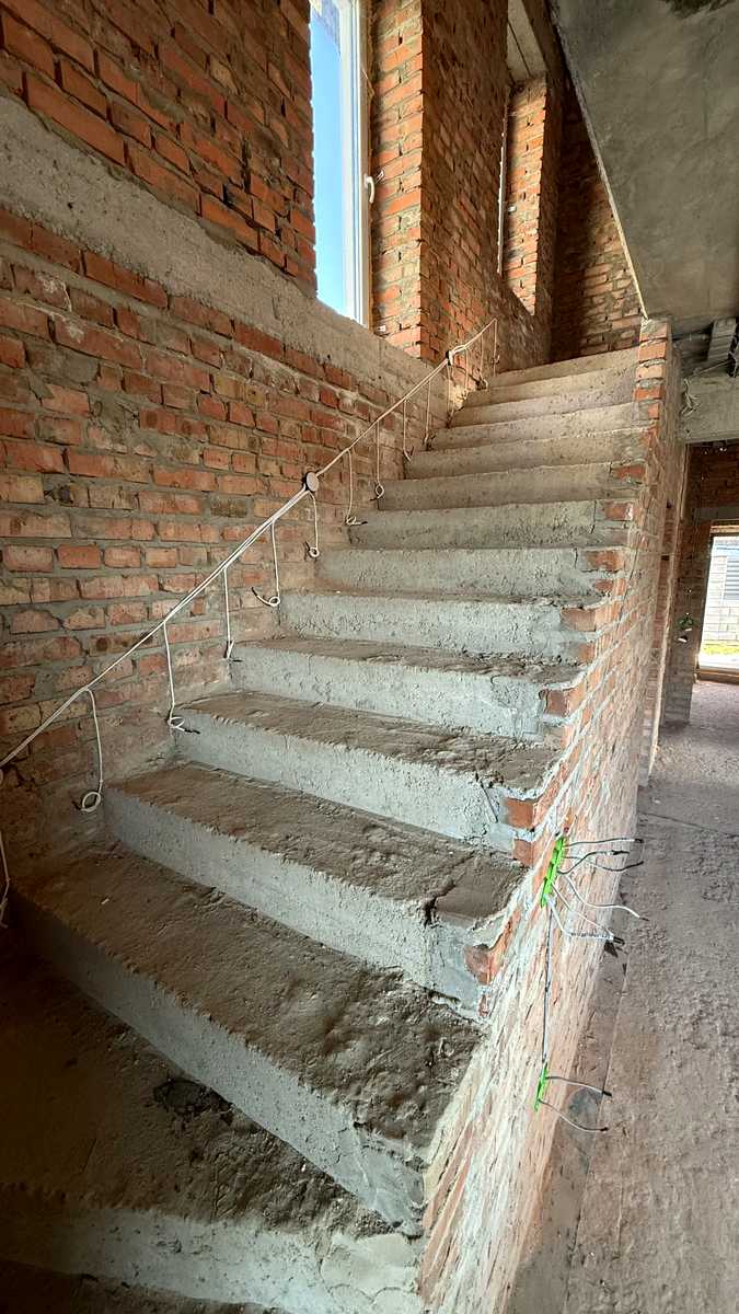 1859360503086085