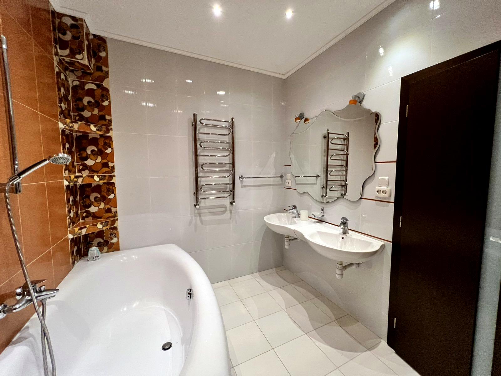 Многокомнатная квартира по адресу ул. Академика Сахарова (площадь 270 м²) - Atlanta.ua - фото 24