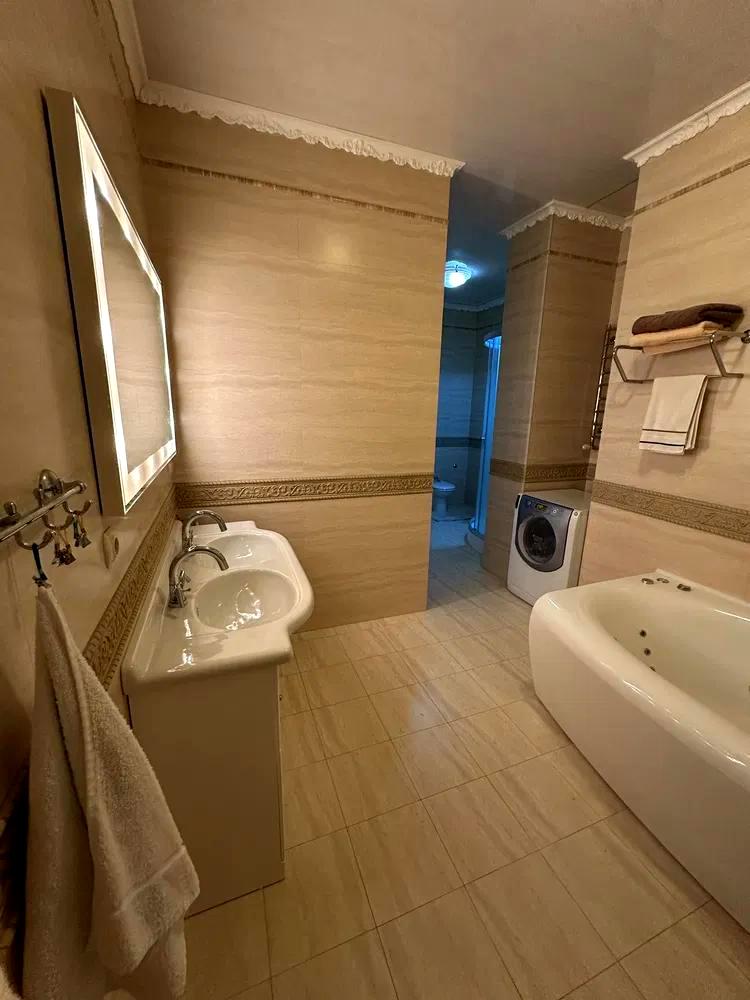 3-комнатная квартира по адресу Франко Ивана ул. (площадь 150 м²) - Atlanta.ua - фото 18