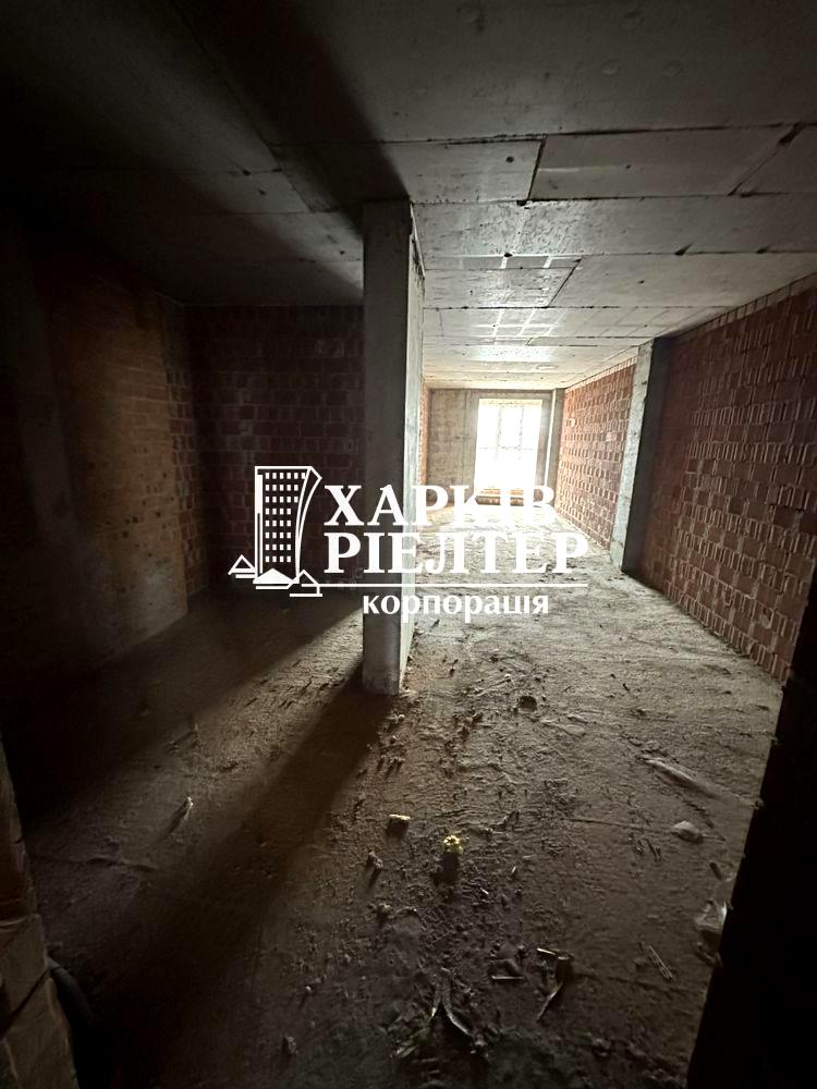 1859437894203505