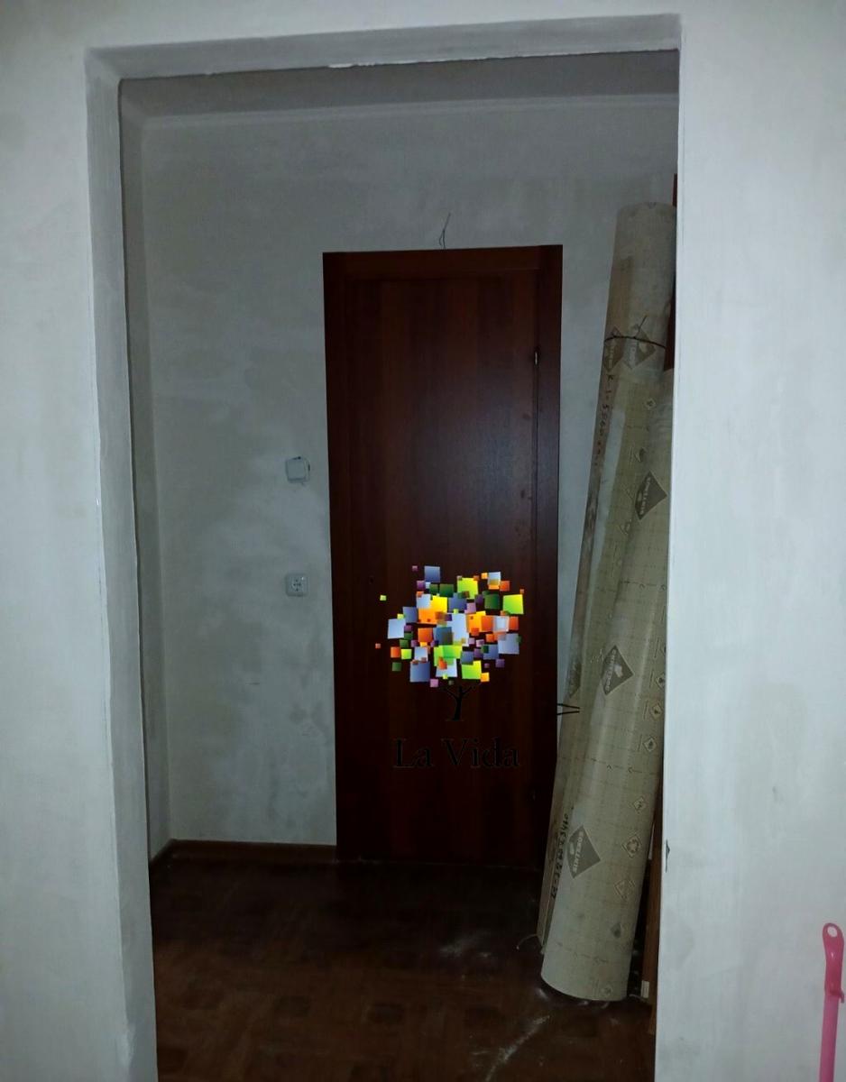 1859445316695696