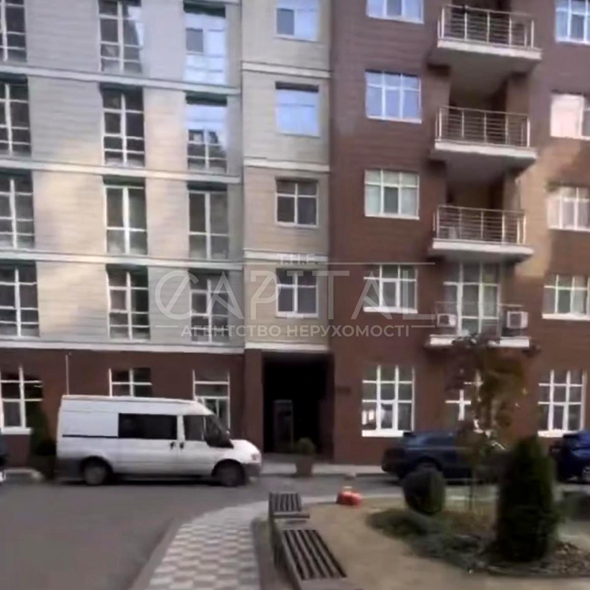 1859467089540960