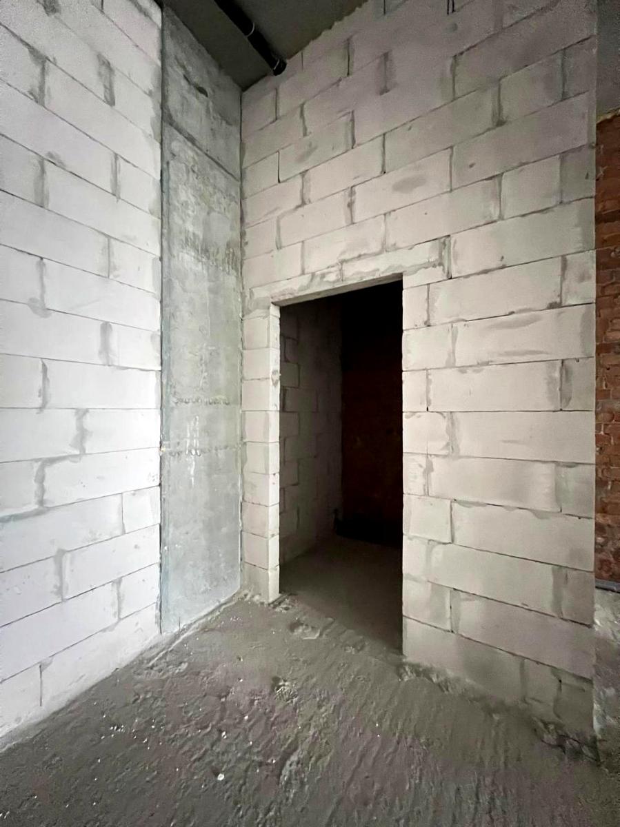 1859469942973063