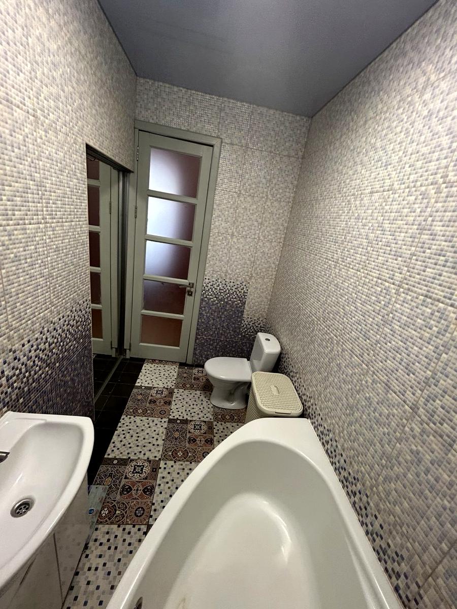 1859532851677106