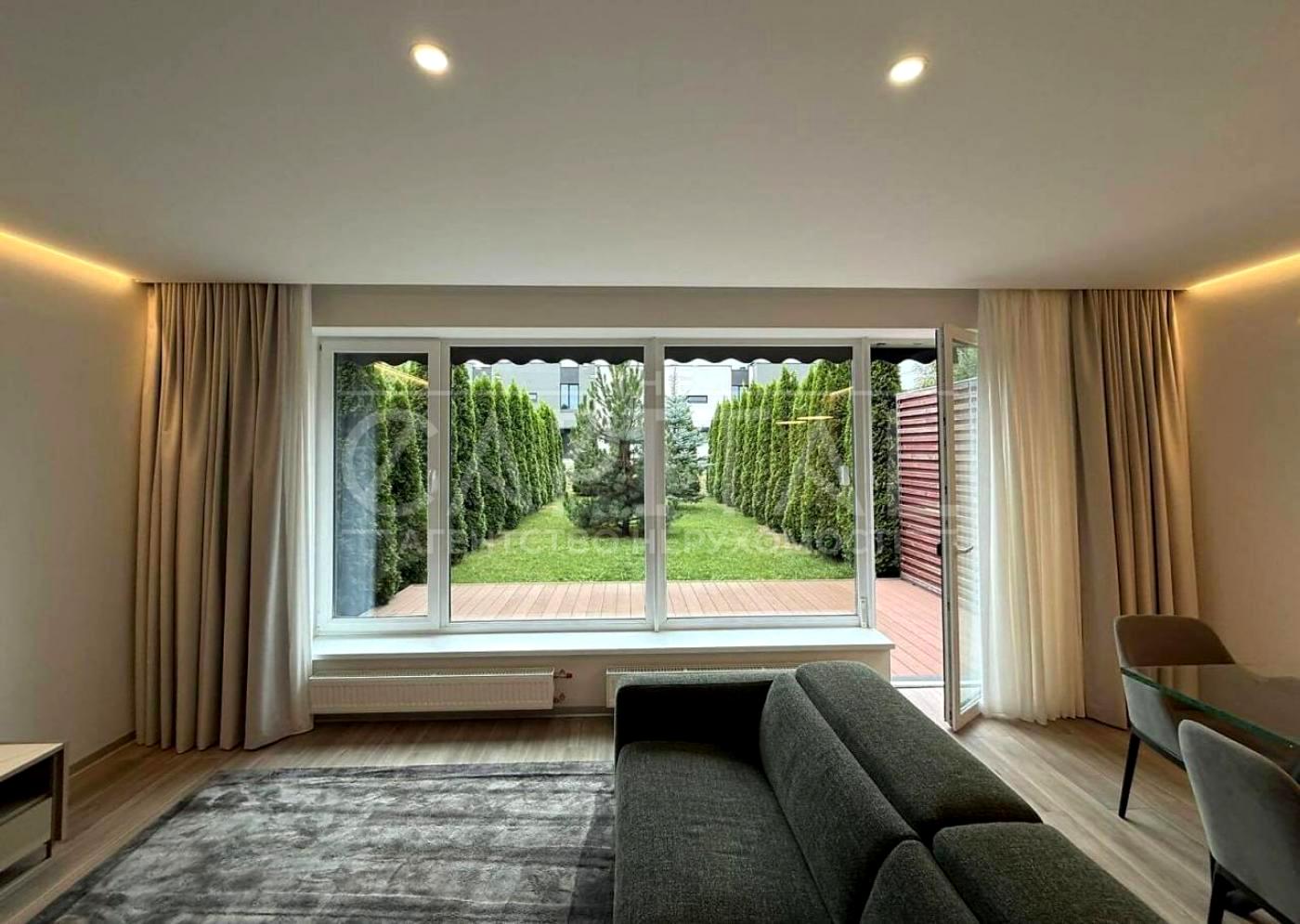 1859559347430743