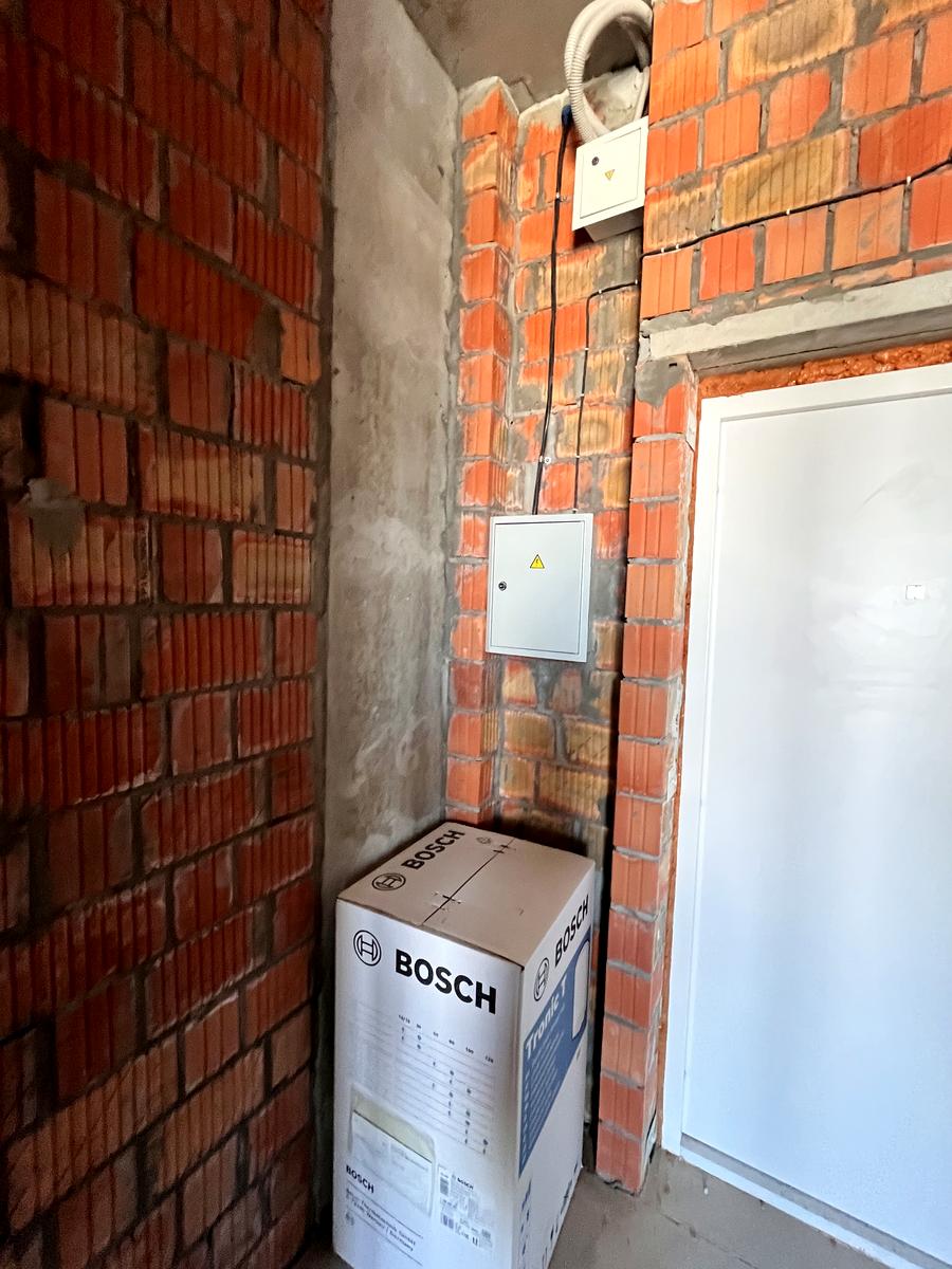 1859651855621210