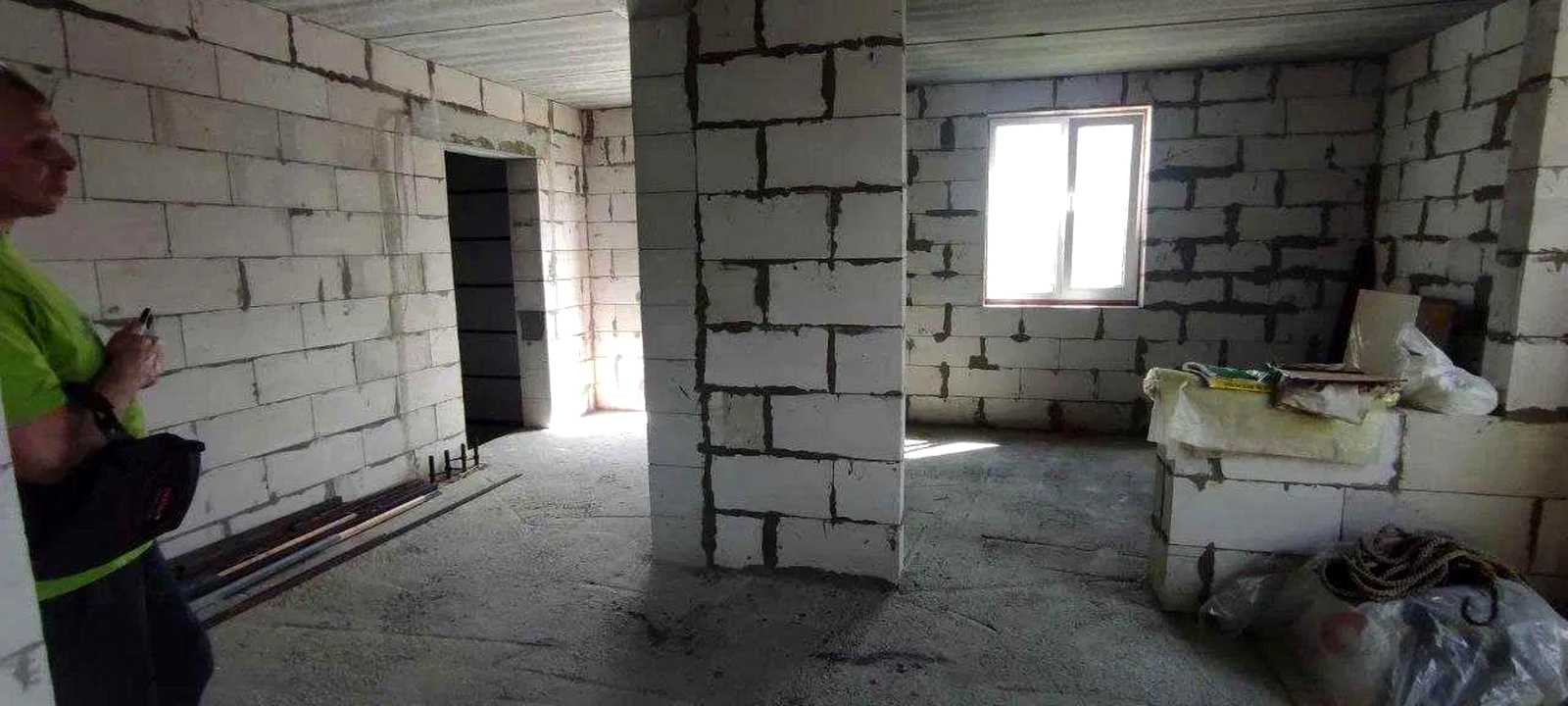 1859758478169519
