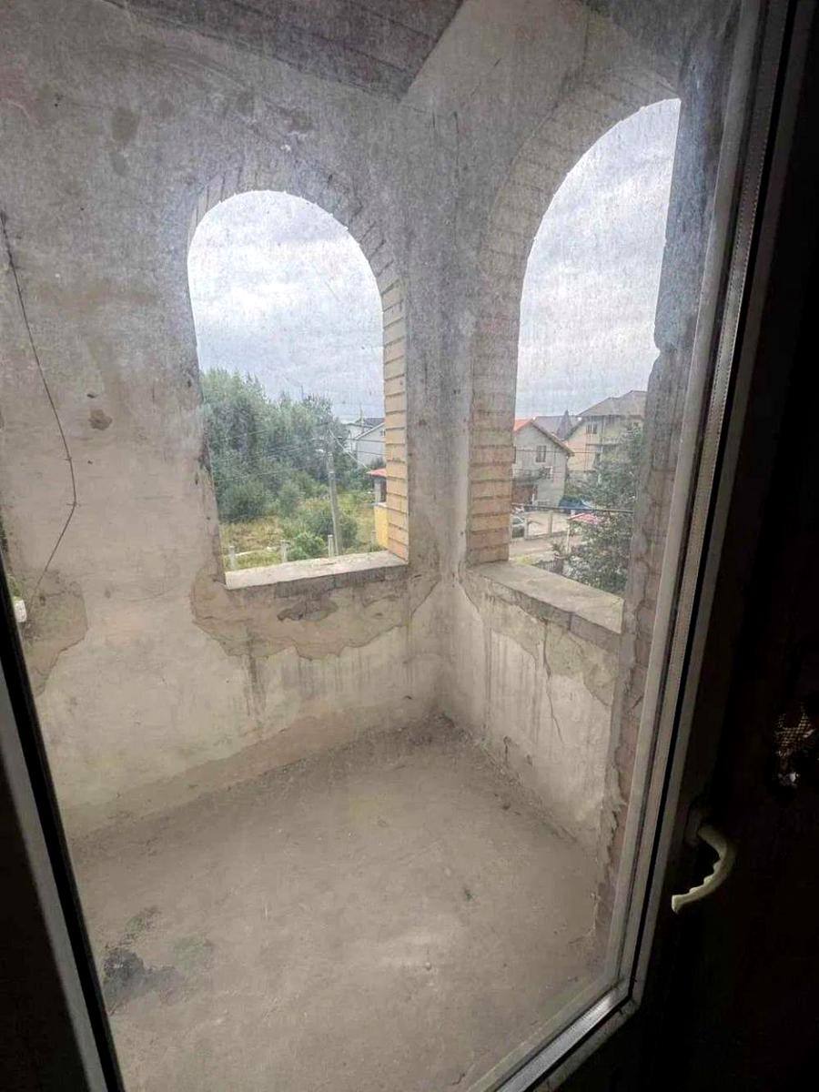 1859758693688140