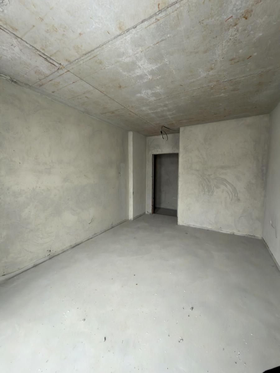 1859807404778176