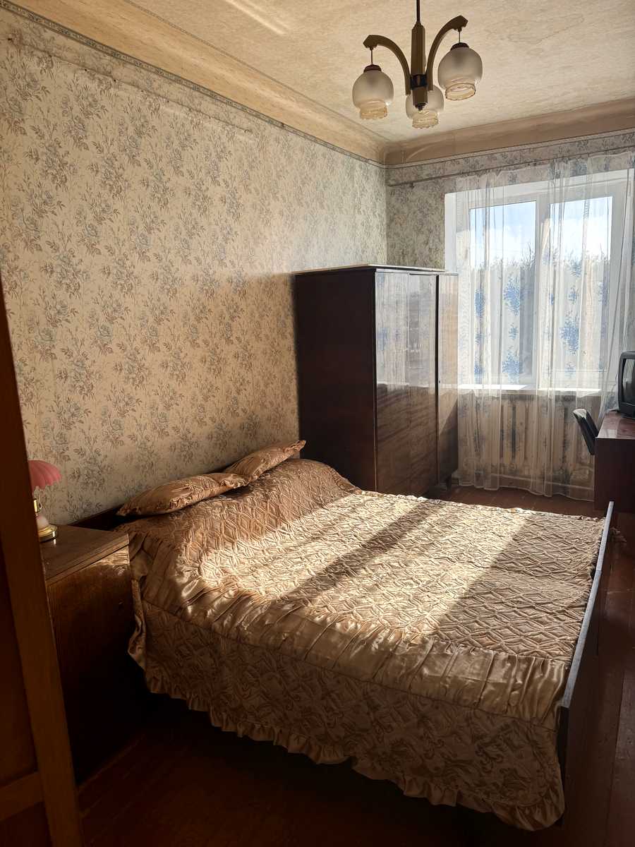 1859809424987563