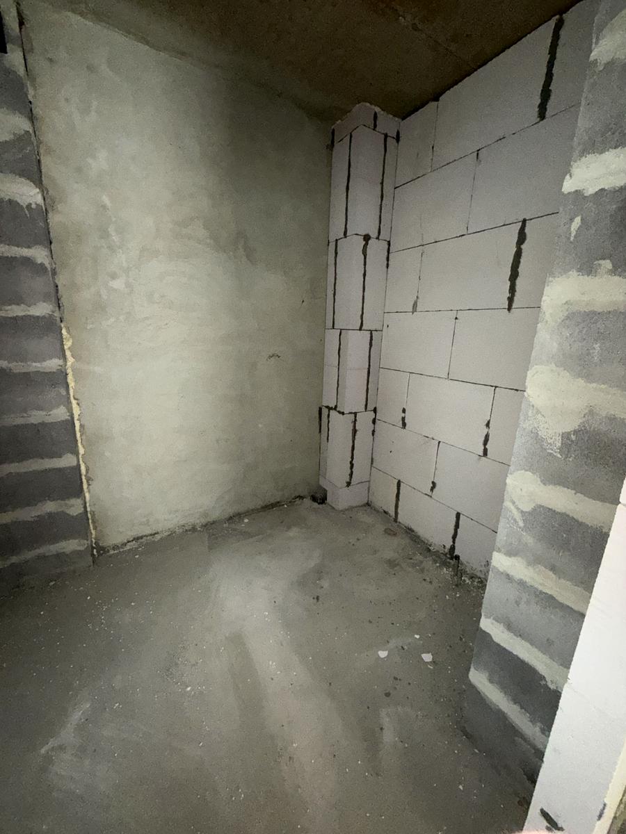 1859814752824636