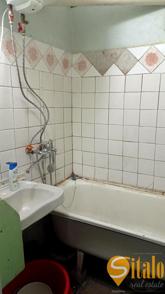 1859818298590088
