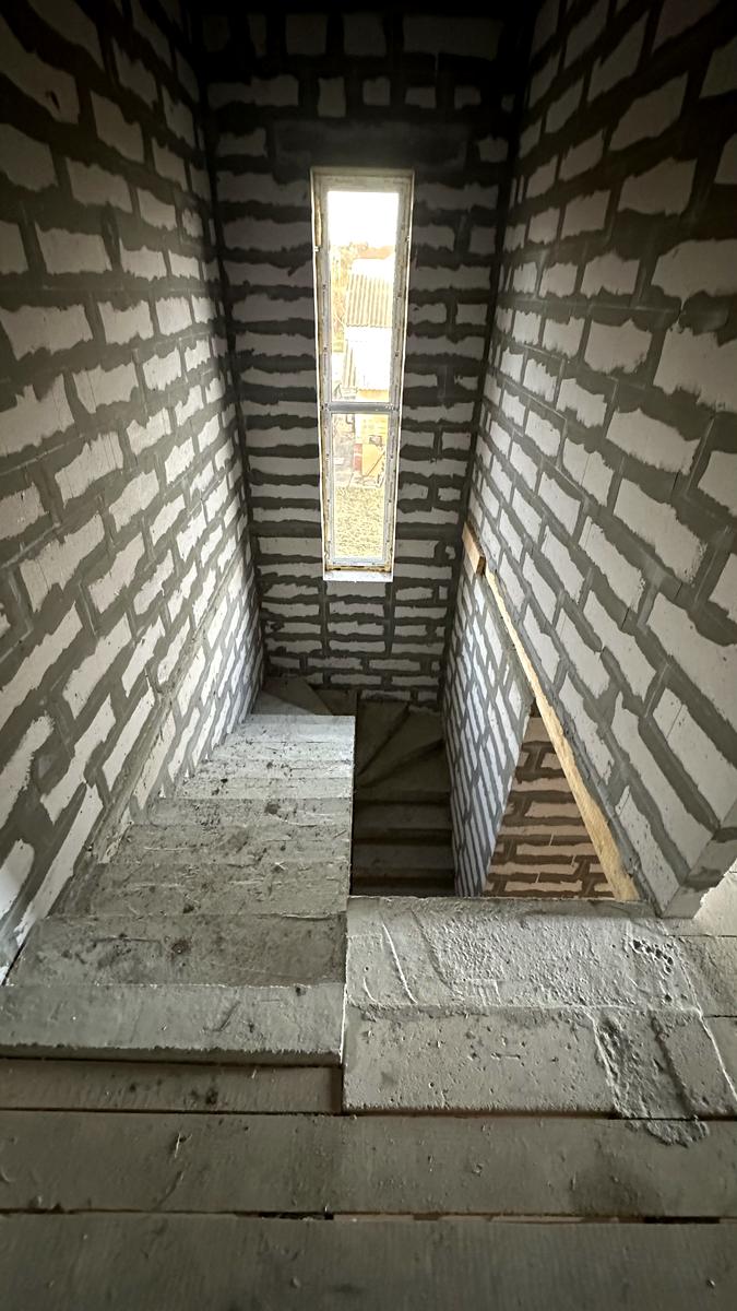1859830938664551