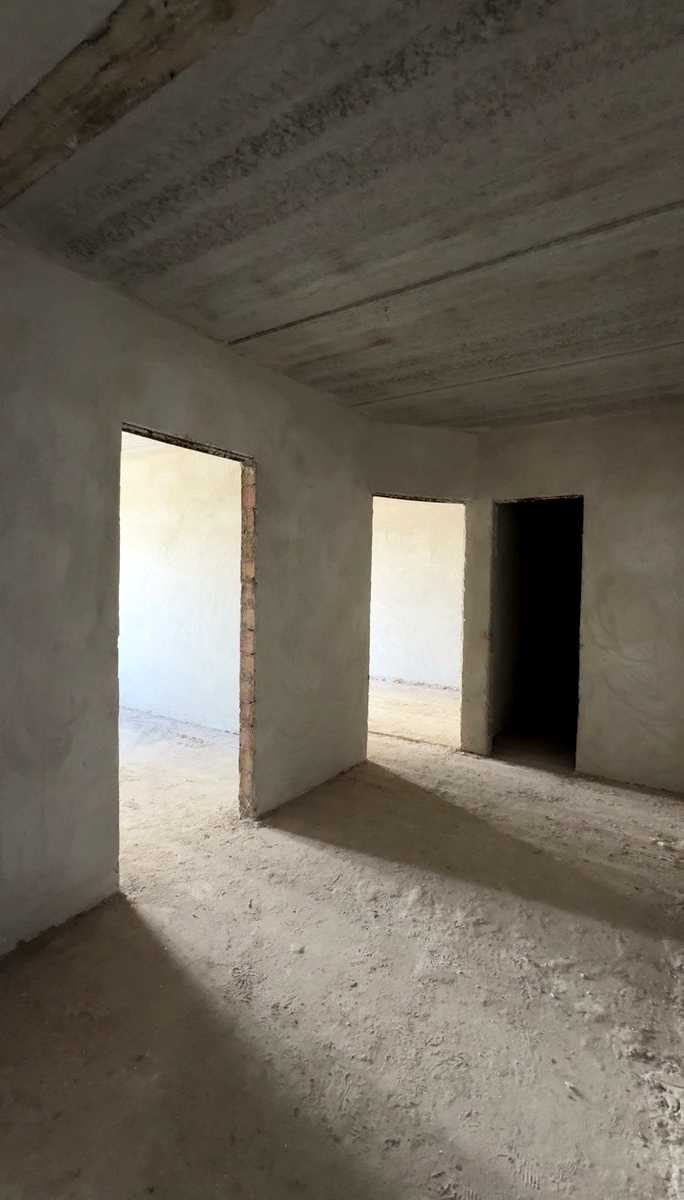 1859833379371194
