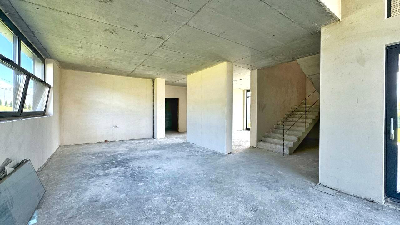 1859892887134536