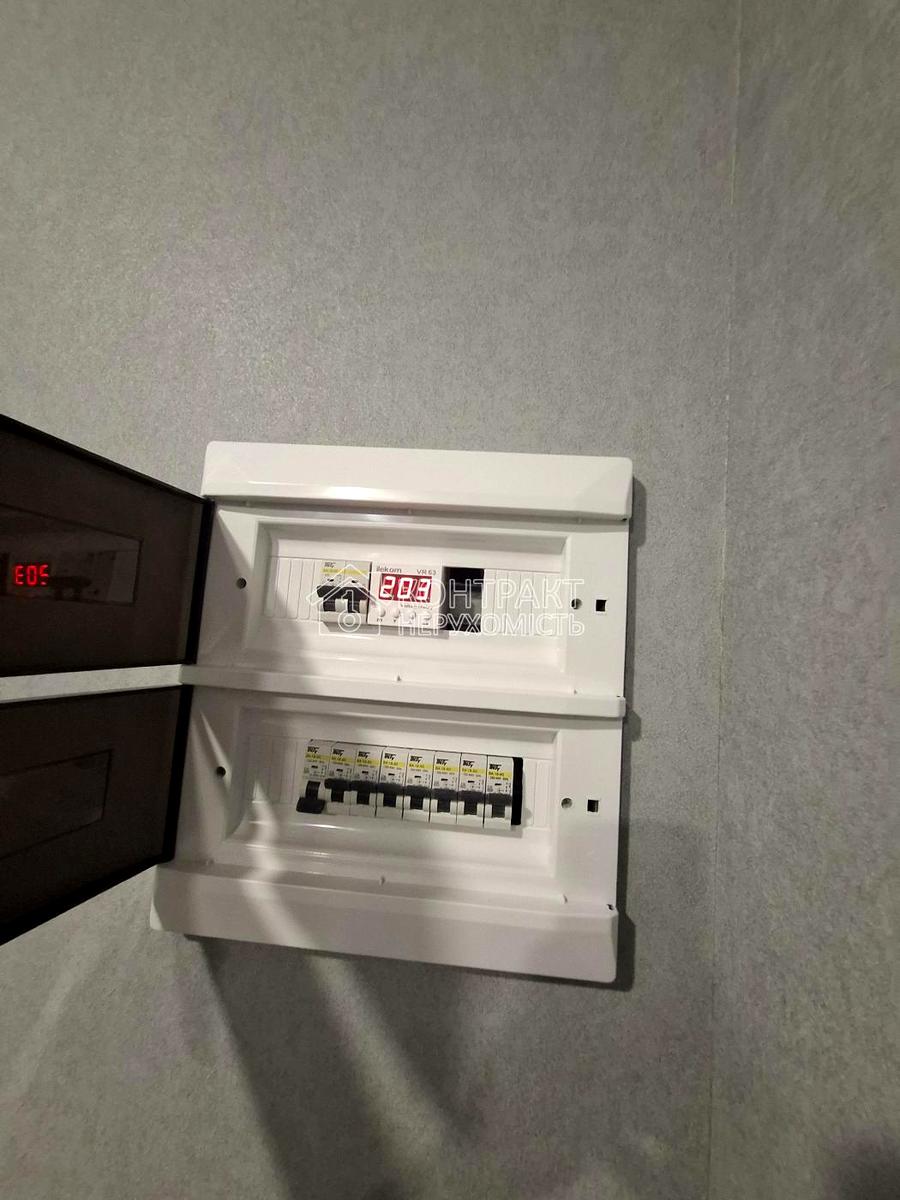 1859898612522459