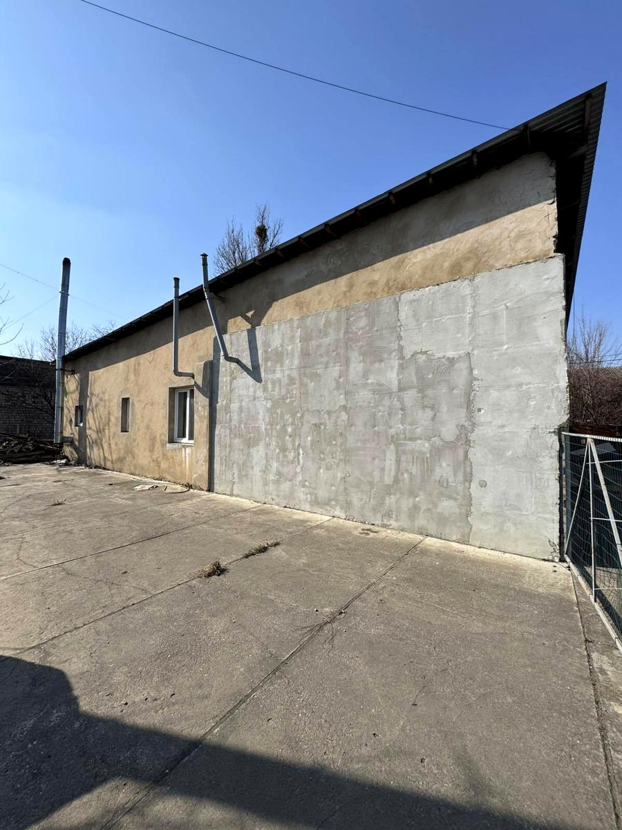 1859903811835291
