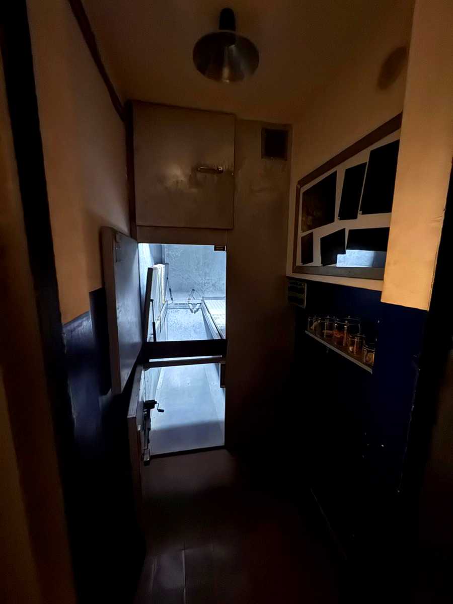 1859908926318123