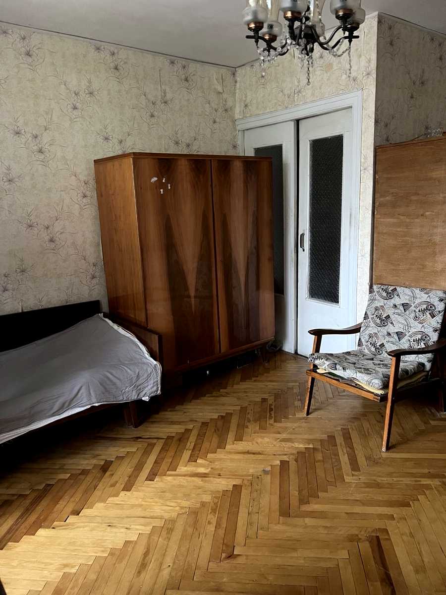 1859910811588031