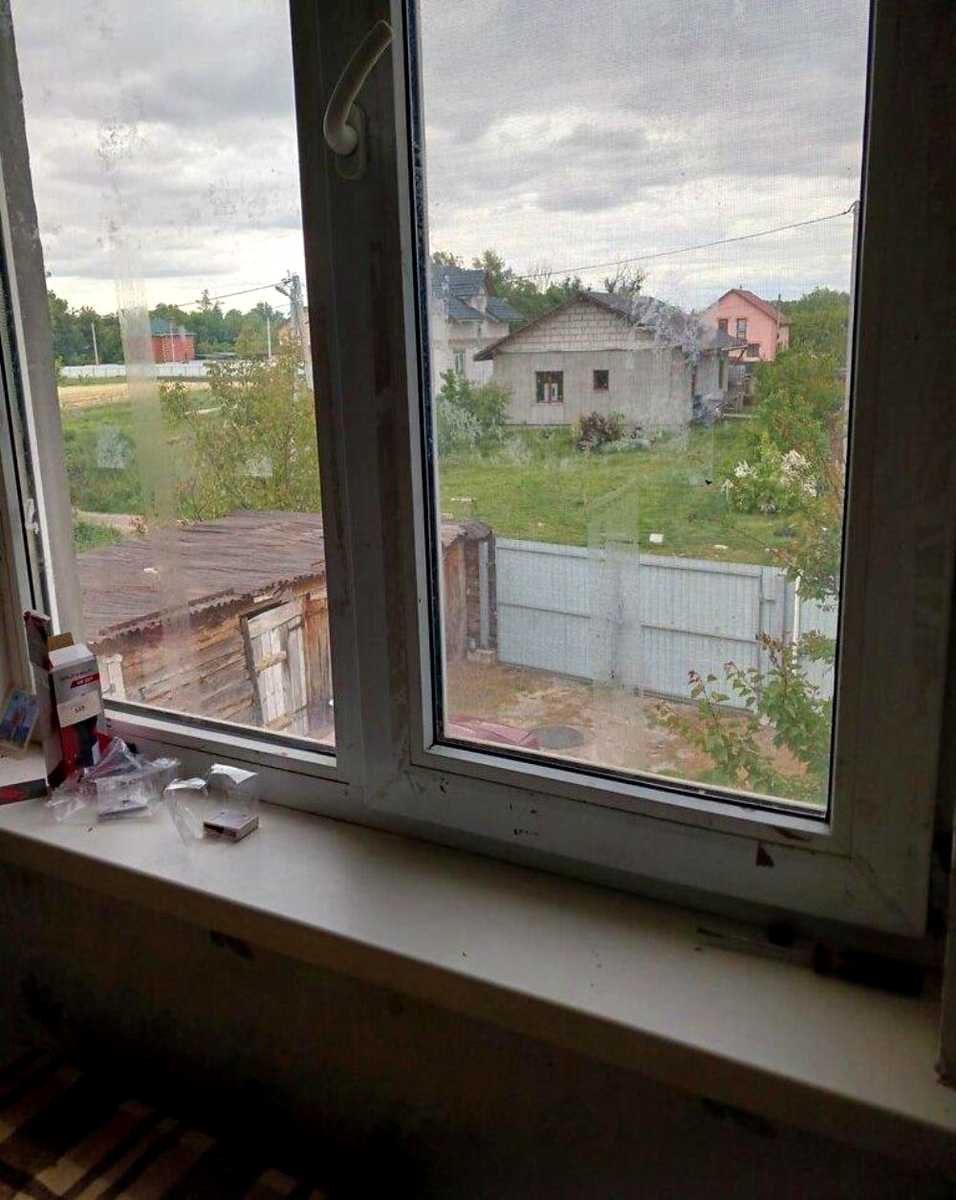 1859913360245304