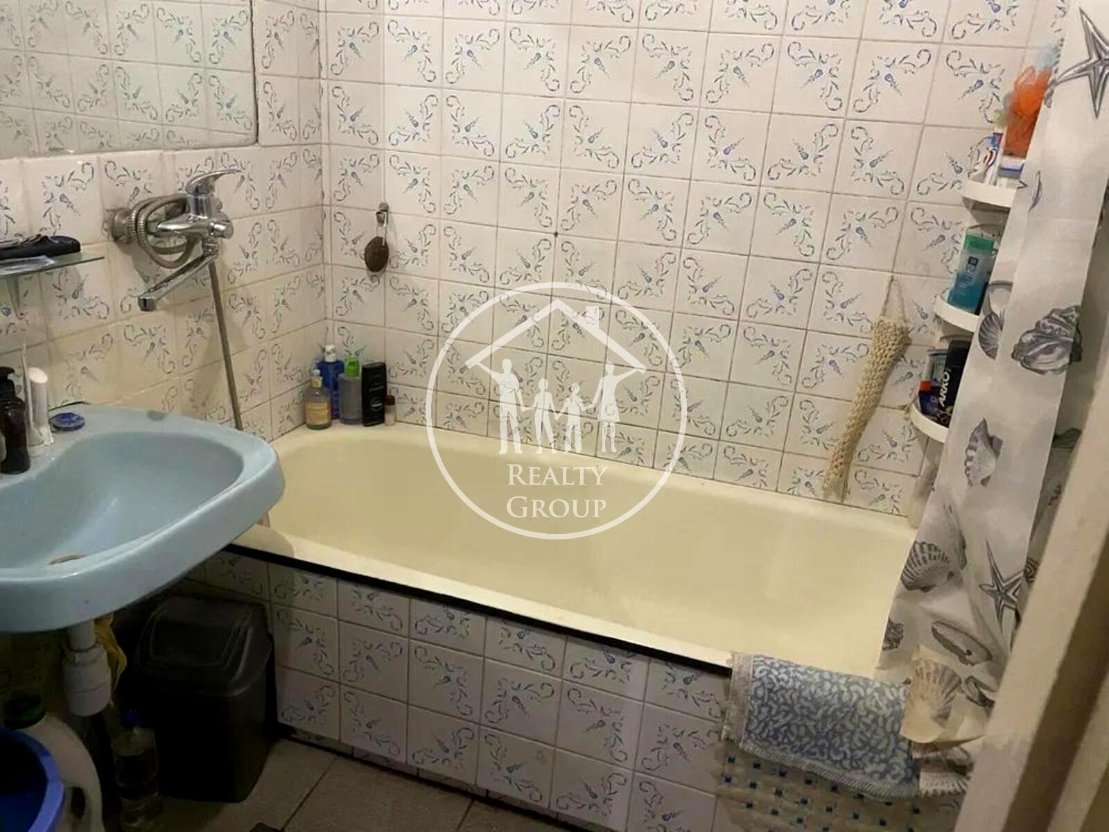 1859931095322028