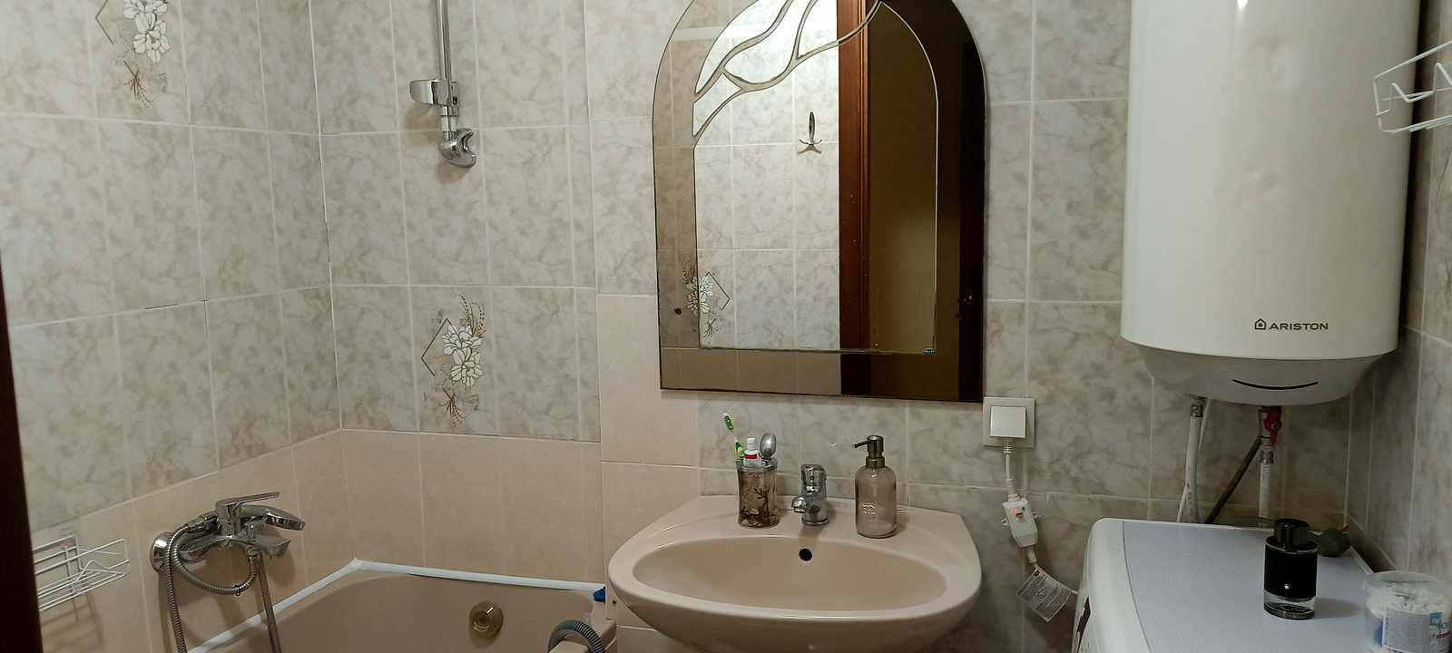 1859940118495671