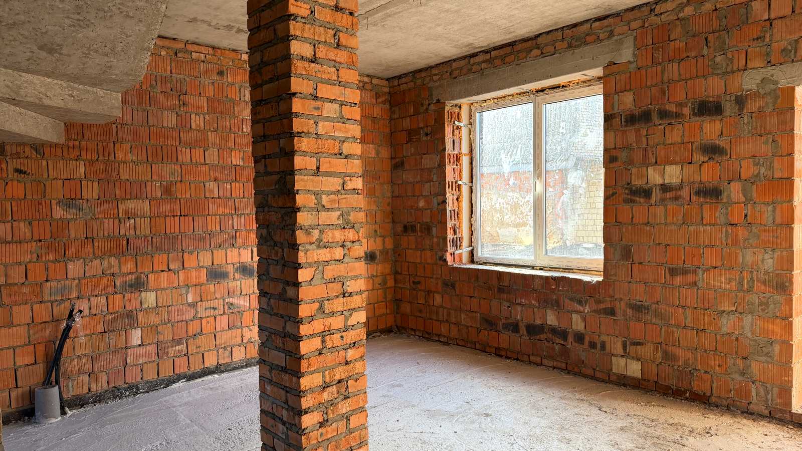1859940687079496