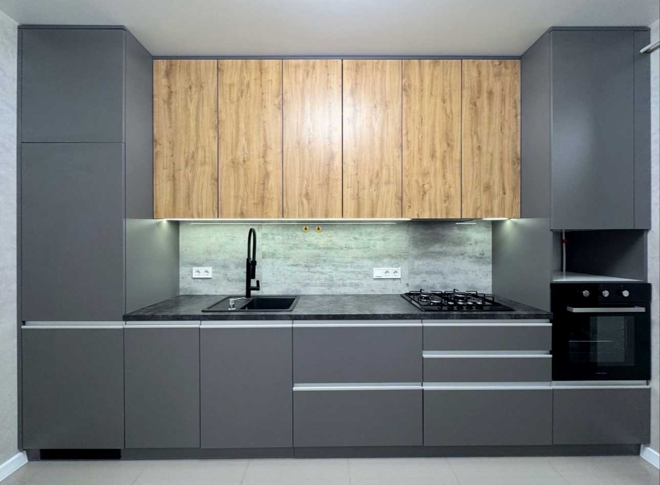 1859996289333617